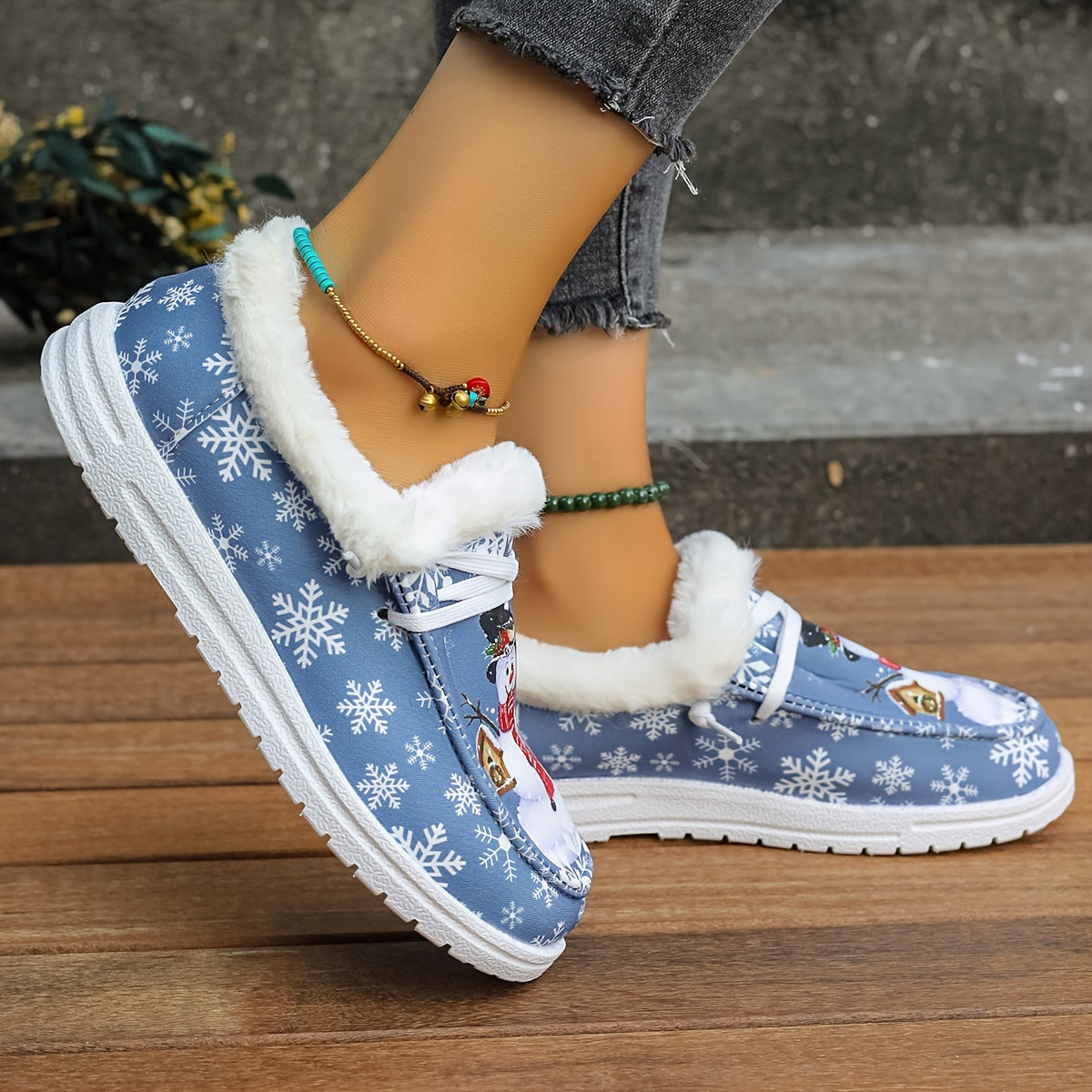 Women's Snowman Pattern Canvas Shoes, Casual Lace Up Outdoor Shoes, Lightweight Low Top Plush Lined Christmas Sneakers